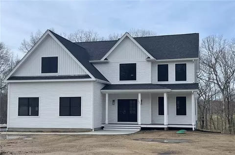 461 Sylvan Ct, Saunderstown, RI 02874