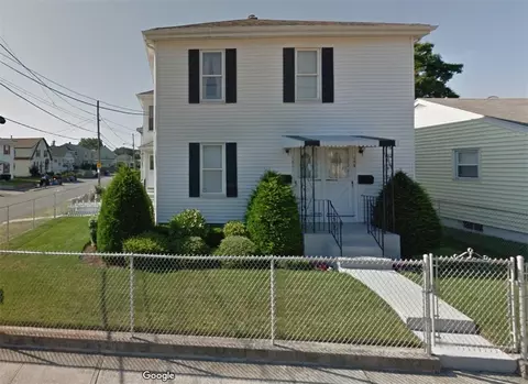 159 Senate St, Pawtucket, RI 02861
