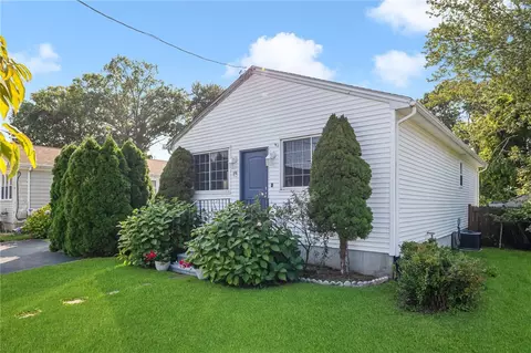 19 Mcguire Rd, North Providence, RI 02904
