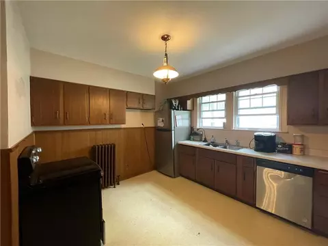 114 Meadow Rd, Woonsocket, RI 02895 photo 11