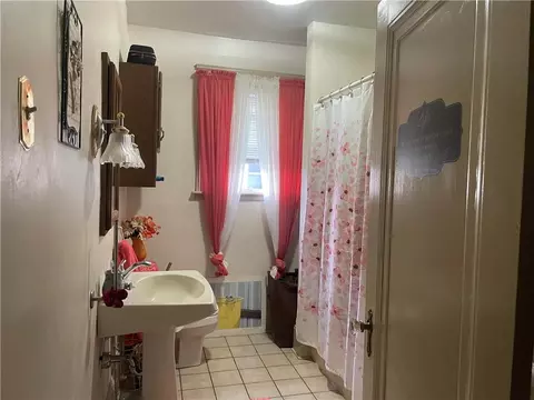 114 Meadow Rd, Woonsocket, RI 02895 photo 21