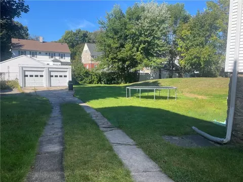 114 Meadow Rd, Woonsocket, RI 02895 photo 28