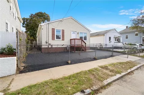 132 Calla St, Providence, RI 02905
