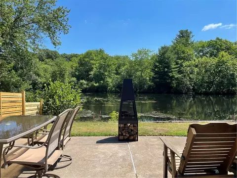 3 Spruce Dr, Hope, RI 02831 photo 5
