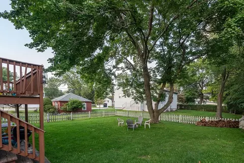 206 Knight St, Woonsocket, RI 02895 photo 4