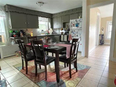 206 Knight St, Woonsocket, RI 02895 photo 11