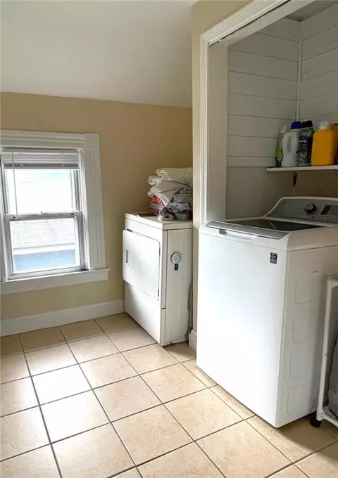 206 Knight St, Woonsocket, RI 02895 photo 14