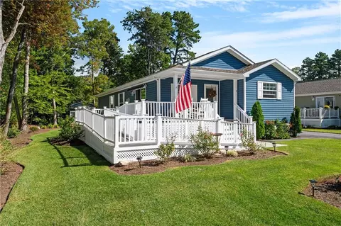 2 Cheryl Ln, Coventry, RI 02816 photo 3