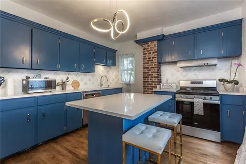 35 Anthony St, East Providence, RI 02914