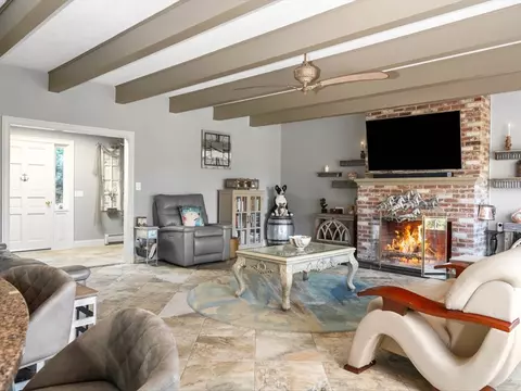 11 Dees Cir, Warwick, RI 02889 photo 7