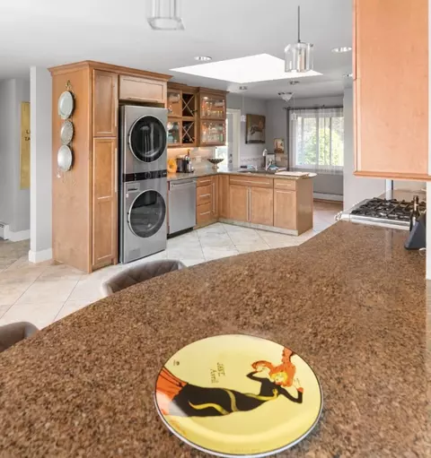 11 Dees Cir, Warwick, RI 02889 photo 13