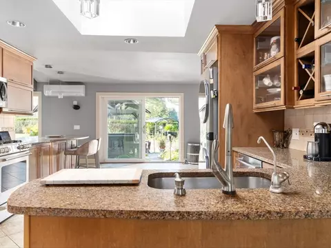 11 Dees Cir, Warwick, RI 02889 photo 11