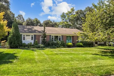 18 Hanley Farm Rd #18, Warren, RI 02885
