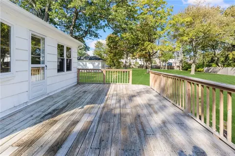 1105 Main Ave, Warwick, RI 02886 photo 26