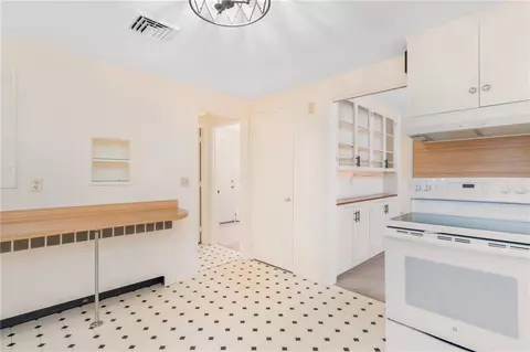 1105 Main Ave, Warwick, RI 02886 photo 14