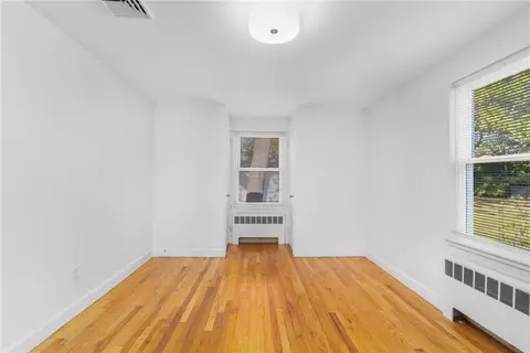 1105 Main Ave, Warwick, RI 02886 photo 6
