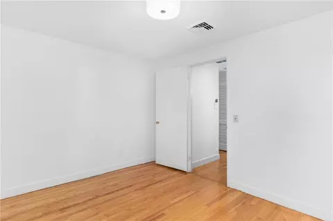 1105 Main Ave, Warwick, RI 02886 photo 7