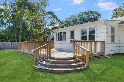 1105 Main Ave, Warwick, RI 02886 photo 23