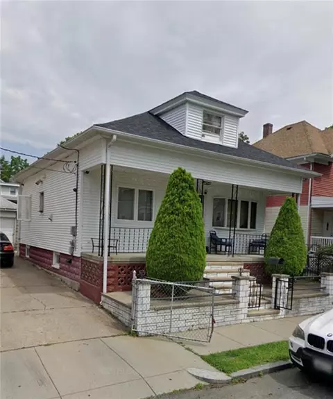 129 Calla St, Providence, RI 02905