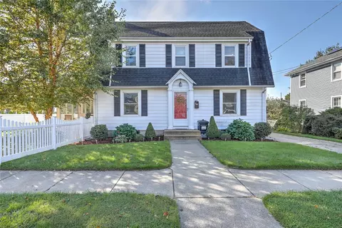 142 Canonchet Ave, Warwick, RI 02888