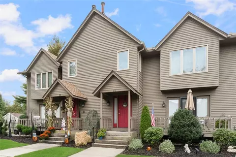 200 Mayfield Ave #E6, Cranston, RI 02920
