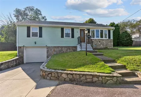 8 Cypress Rd, Coventry, RI 02816
