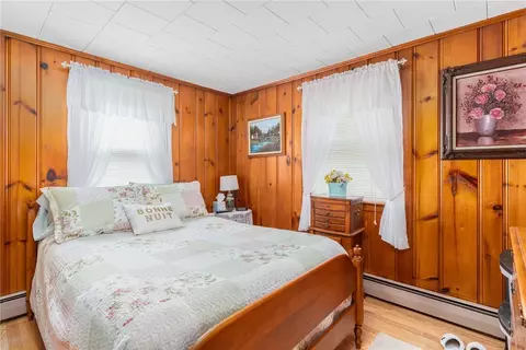 61 Everett Ave, Bristol, RI 02809 photo 6