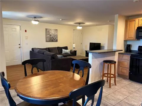 673 Metacom Ave #51, Bristol, RI 02809
