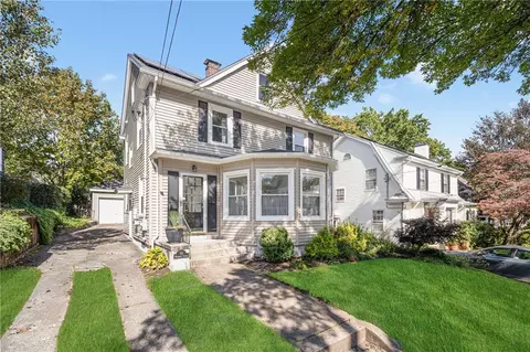 50 Woodbury St, Providence, RI 02906
