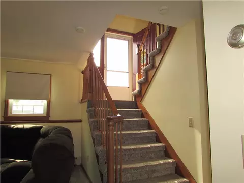 150 Capwell Ave, Woonsocket, RI 02895 photo 10