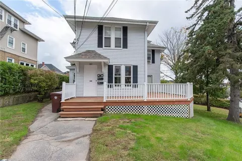 287 Elm St, Woonsocket, RI 02895 photo 2
