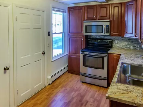 287 Elm St, Woonsocket, RI 02895 photo 5