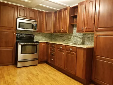 287 Elm St, Woonsocket, RI 02895 photo 4