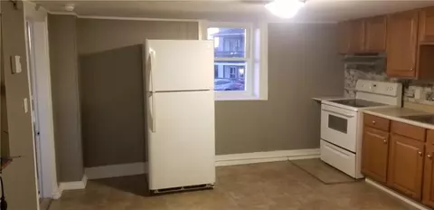 287 Elm St, Woonsocket, RI 02895 photo 32