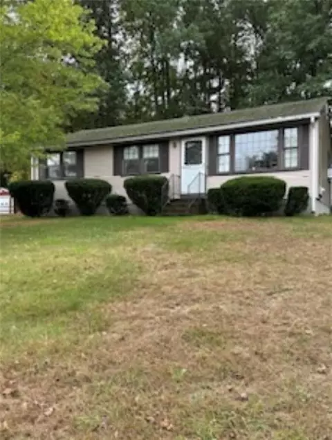110 Maple Dr, Burrillville, RI 02830