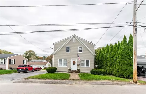 117 Barrett Ave, North Providence, RI 02904