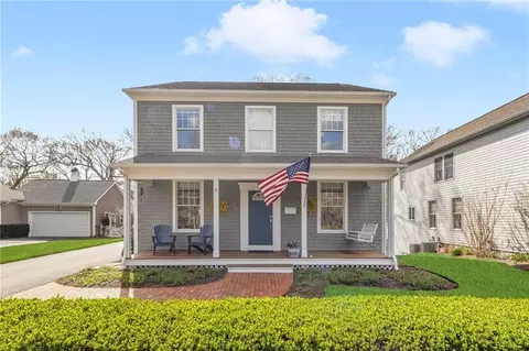 31 Sea Grass Way, North Kingstown, RI 02852