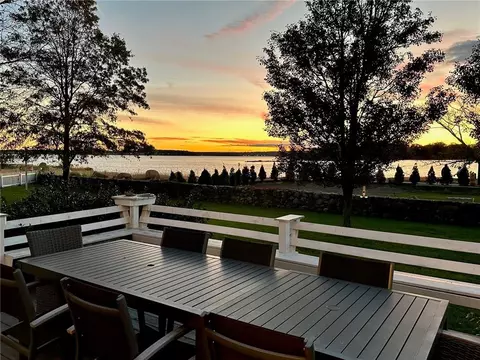31 Strand Ave, Warwick, RI 02889 photo 9