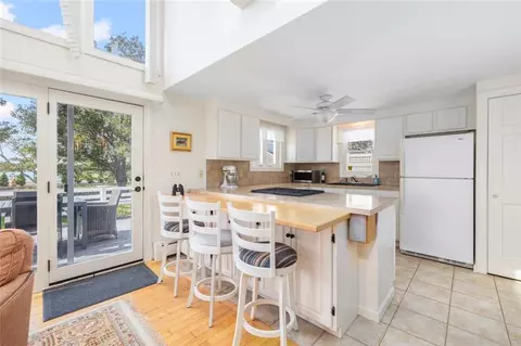 31 Strand Ave, Warwick, RI 02889 photo 20