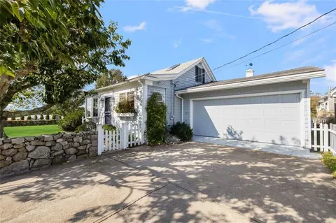 31 Strand Ave, Warwick, RI 02889 photo 6