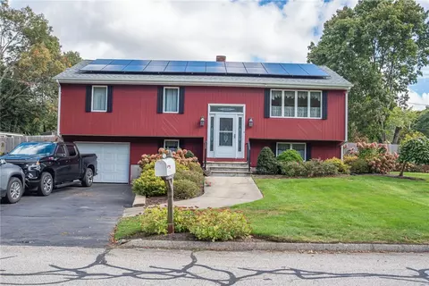 132 Jean Dr, Seekonk, MA 02771