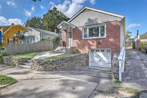 95 Payton St, Providence, RI 02905