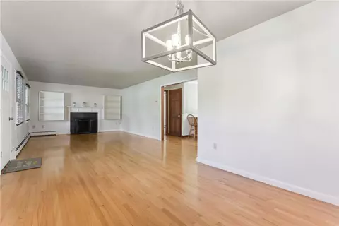 32 Rock Ridge Rd, Westerly, RI 02891 photo 6