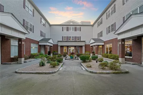 114 Granite St #208, Westerly, RI 02891