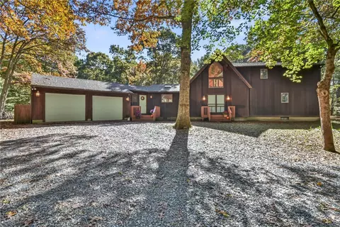 55 Ridge Dr, Exeter, RI 02822