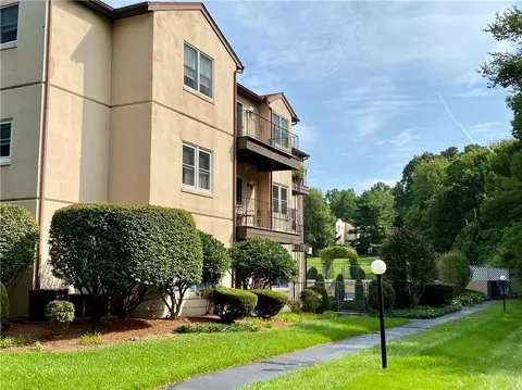 185 Manville Hill Rd #505, Cumberland, RI 02864