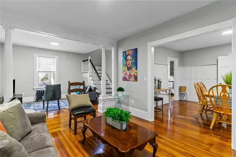 25 Henry St, Cranston, RI 02905