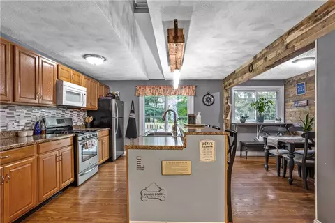 34 Mohawk St, Coventry, RI 02816 photo 9