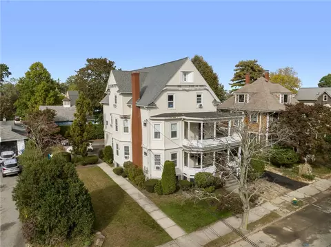 77 Albert Ave, Cranston, RI 02905