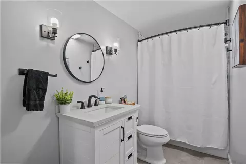 73 Macarthur Rd, Woonsocket, RI 02895 photo 22